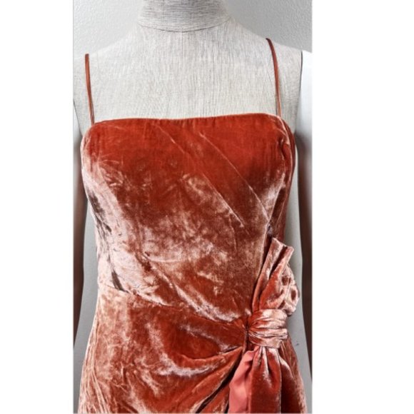 $425 BNWT CINQ A SEPT VELVET MINI  DRESS 8 - Picture 4 of 11